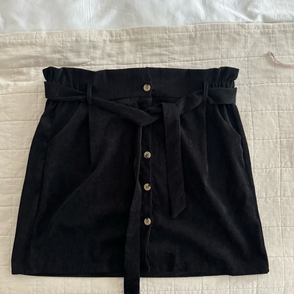 Black Corduroy Button Down Tie Waist Skirt with Pockets - Picture 5 of 7